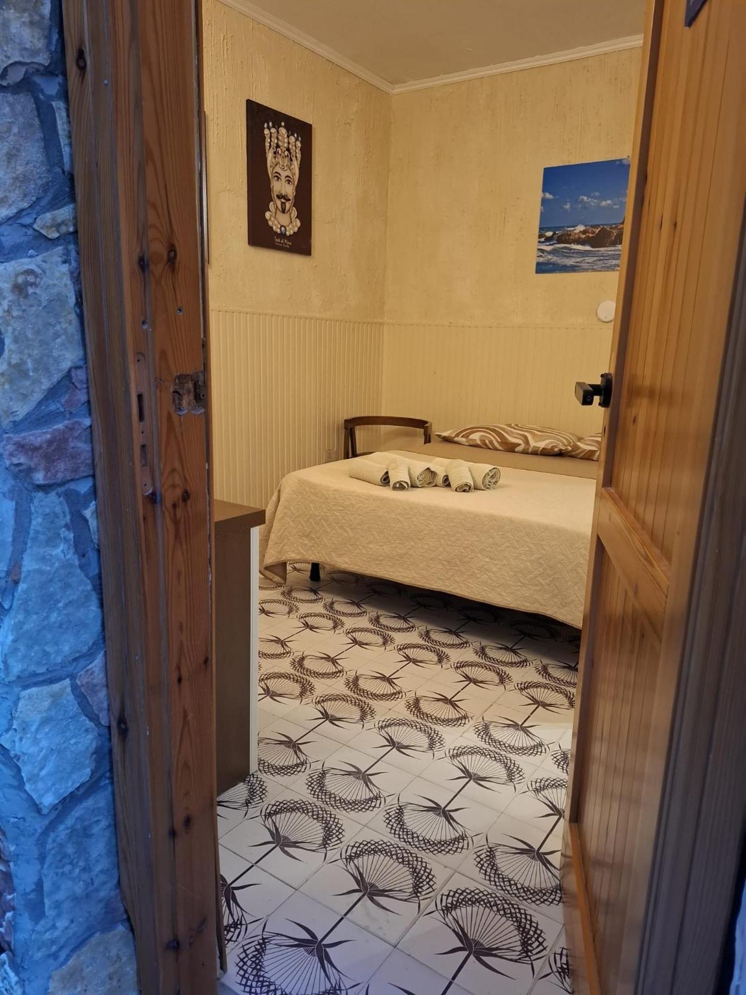 La Terrazza Sul Mare Camera Vicino Aereoporto&Mare Sicilian Vintage Style Seaside Room チーニジ エクステリア 写真